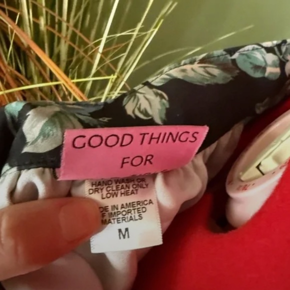 Vixen by Micheline Pitt Black Floral Swing Skirt | Skater Pin-Up Circle Red Blue - Picture 3 of 6